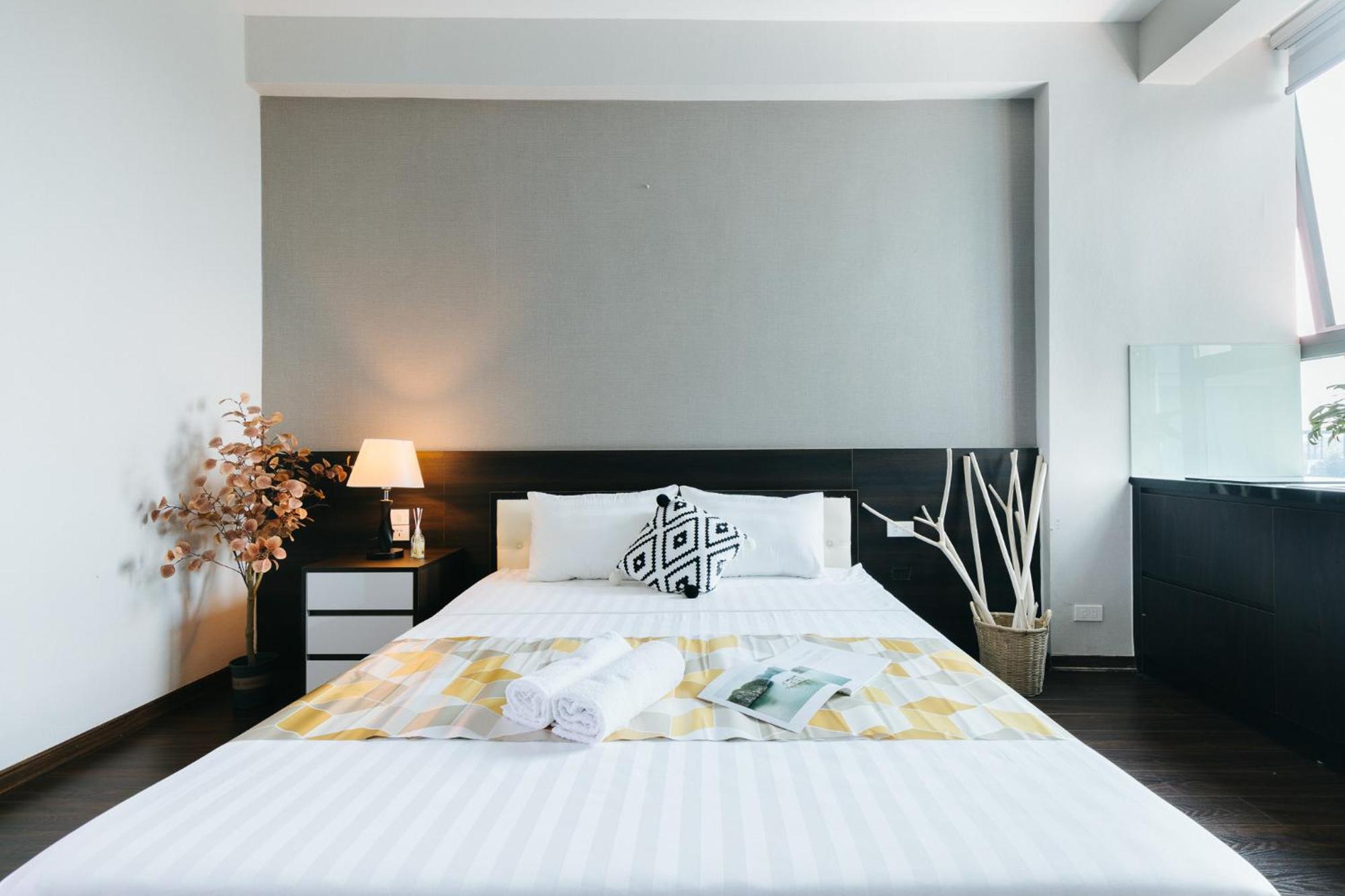Ivy Hotel & Apartment - Stay 24H Hanoi Buitenkant foto